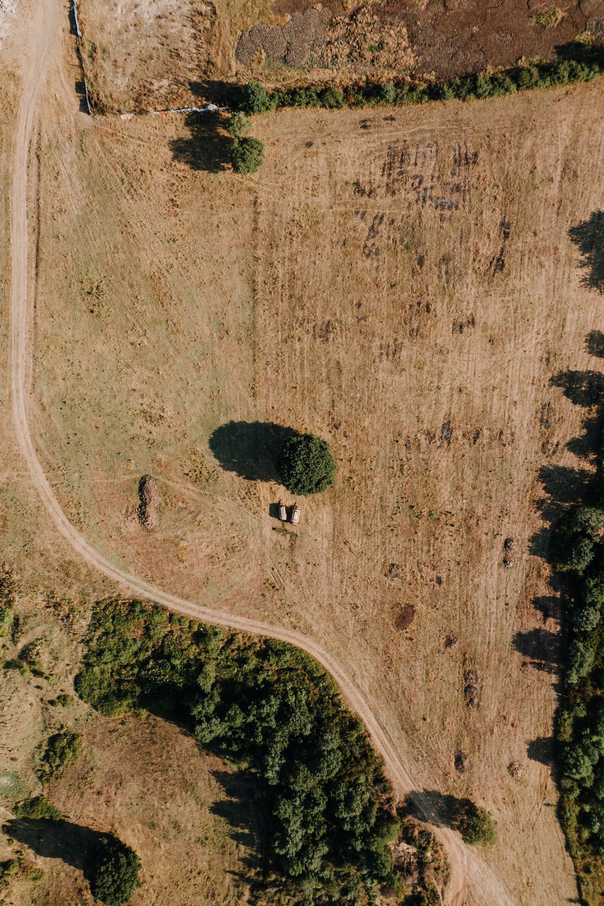 Karahasanlı'da 4.200 m² Tarla — Ana Yola 300 m